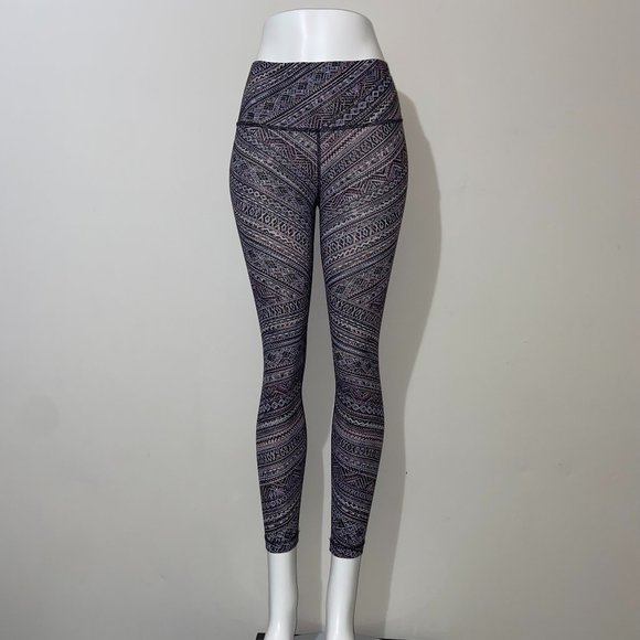 lululemon athletica Pants - LULULEMON MULTI PATTERN 7/8 LENGTH LEGGINGS *24” - 6